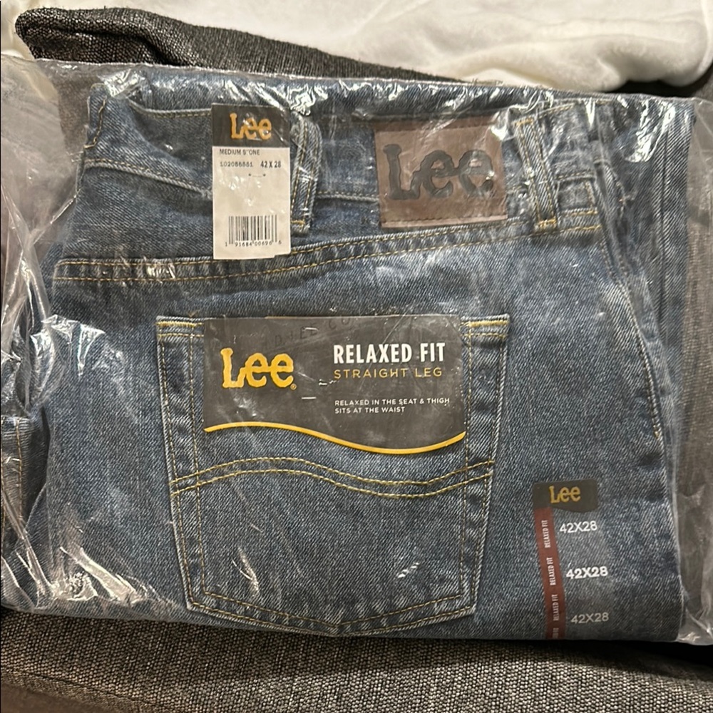 Lee Men's Relaxed Fit Straight Leg Jeans - Blue